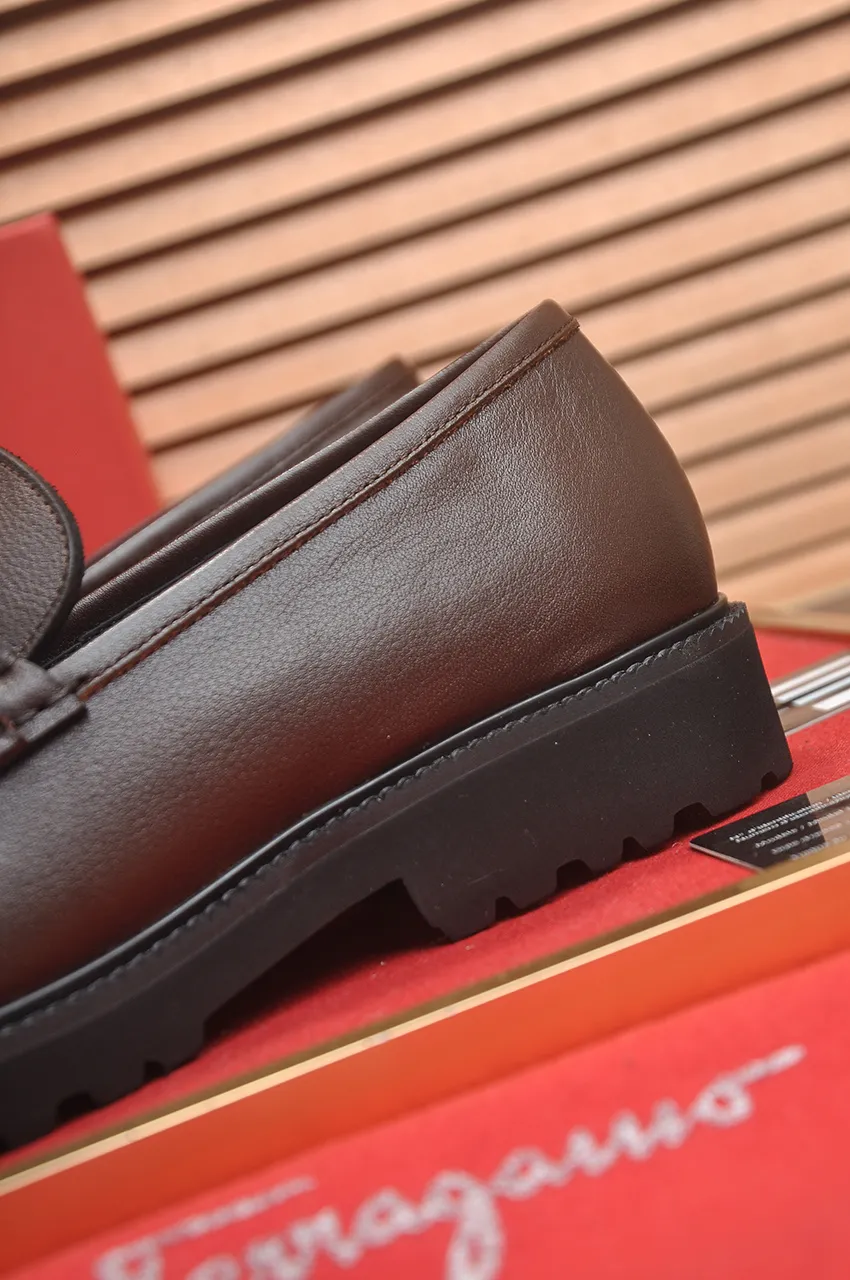 Men's Men's Shoes💰560💶[[HERMES]] (High-end Niuli) New 🍀 HERMES - top version of Ferragamo's classic casual leather shoes! Made of imported original cowhide, the inner top layer is comfortable cowhide lining! Original wear-resistant rubber outsole! High quality products! Code number 38-45 (45 customized)